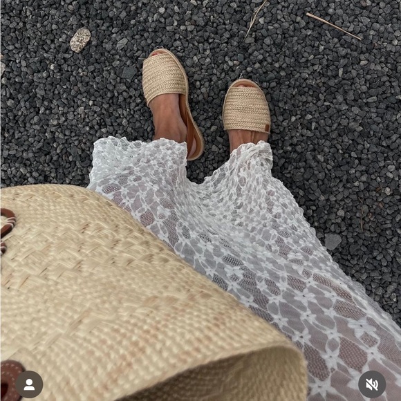 Zara LONG ASYMMETRIC LACE DRESS - Picture 14 of 16